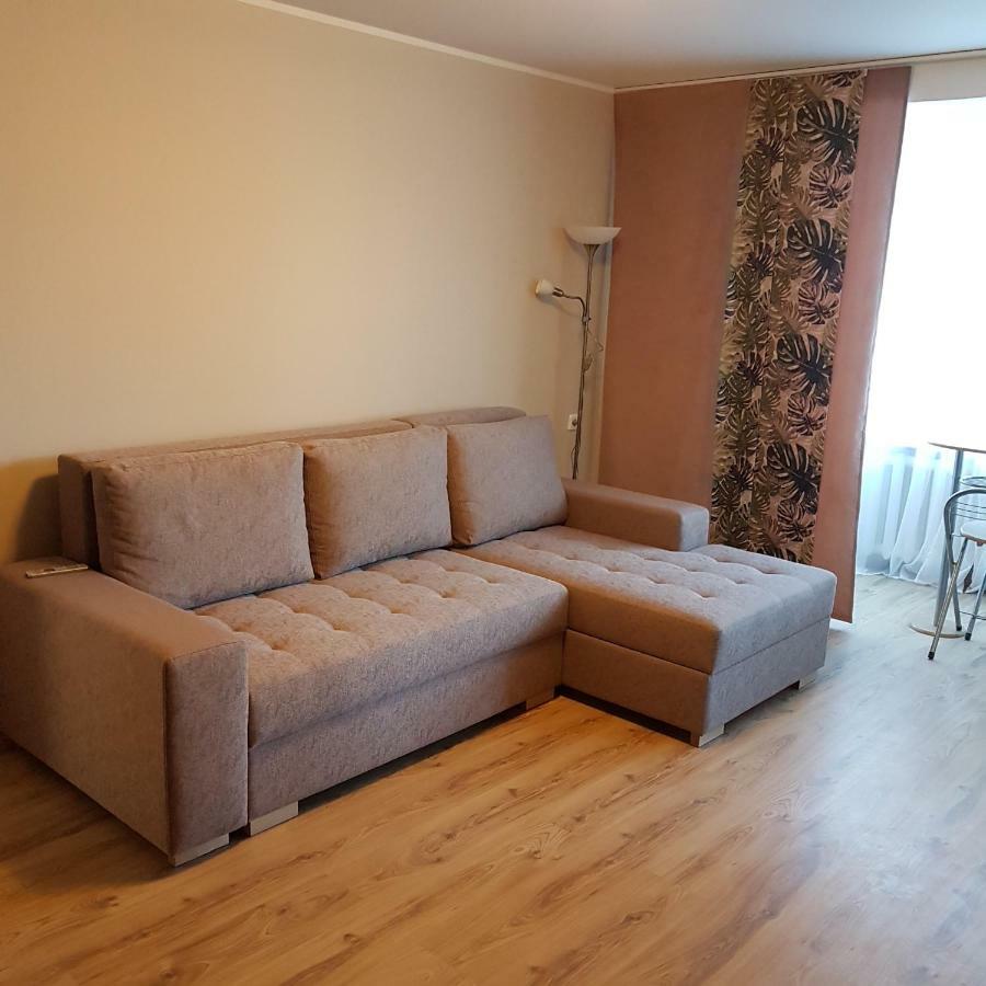 B-Est Lillekuela Apartment Tallinn Bagian luar foto