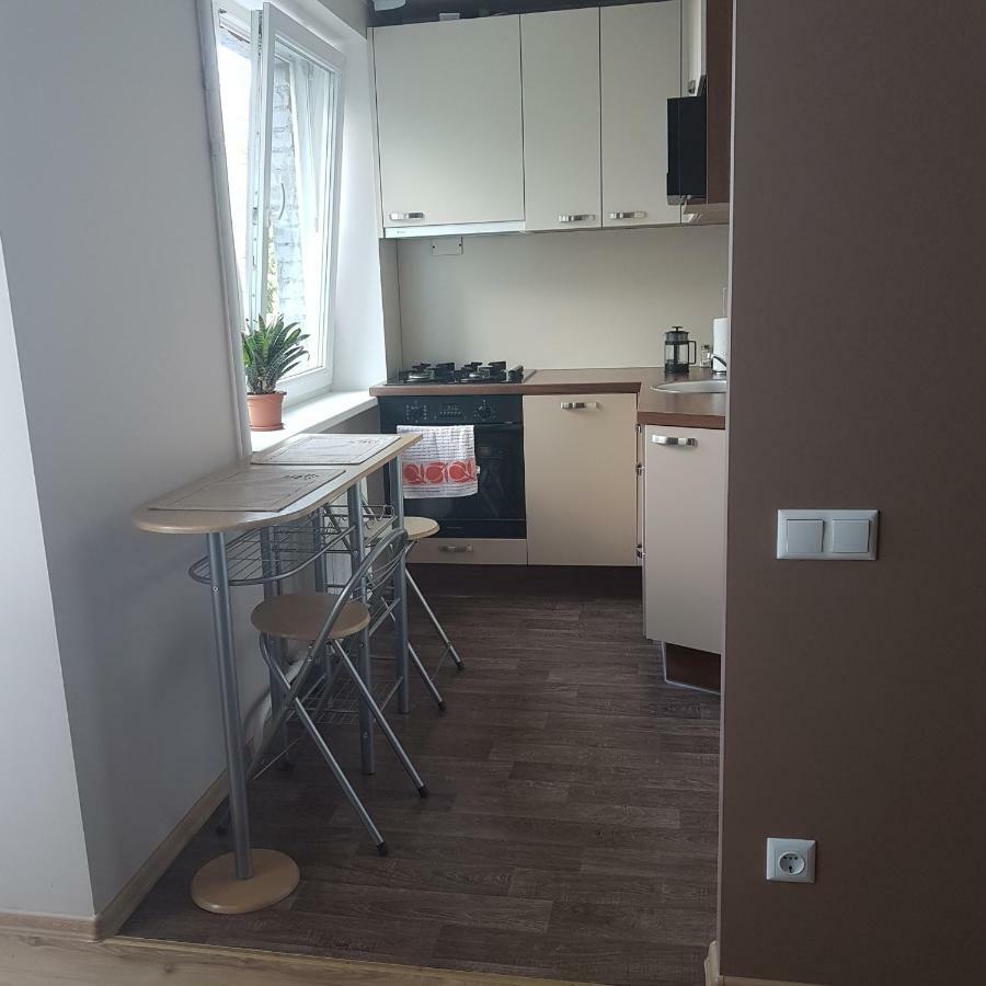 B-Est Lillekuela Apartment Tallinn Bagian luar foto
